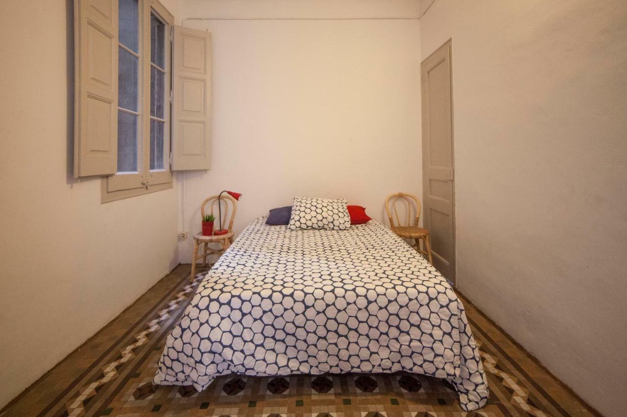 B21-Apartamento Modernista Para Grupos 巴塞罗那 外观 照片