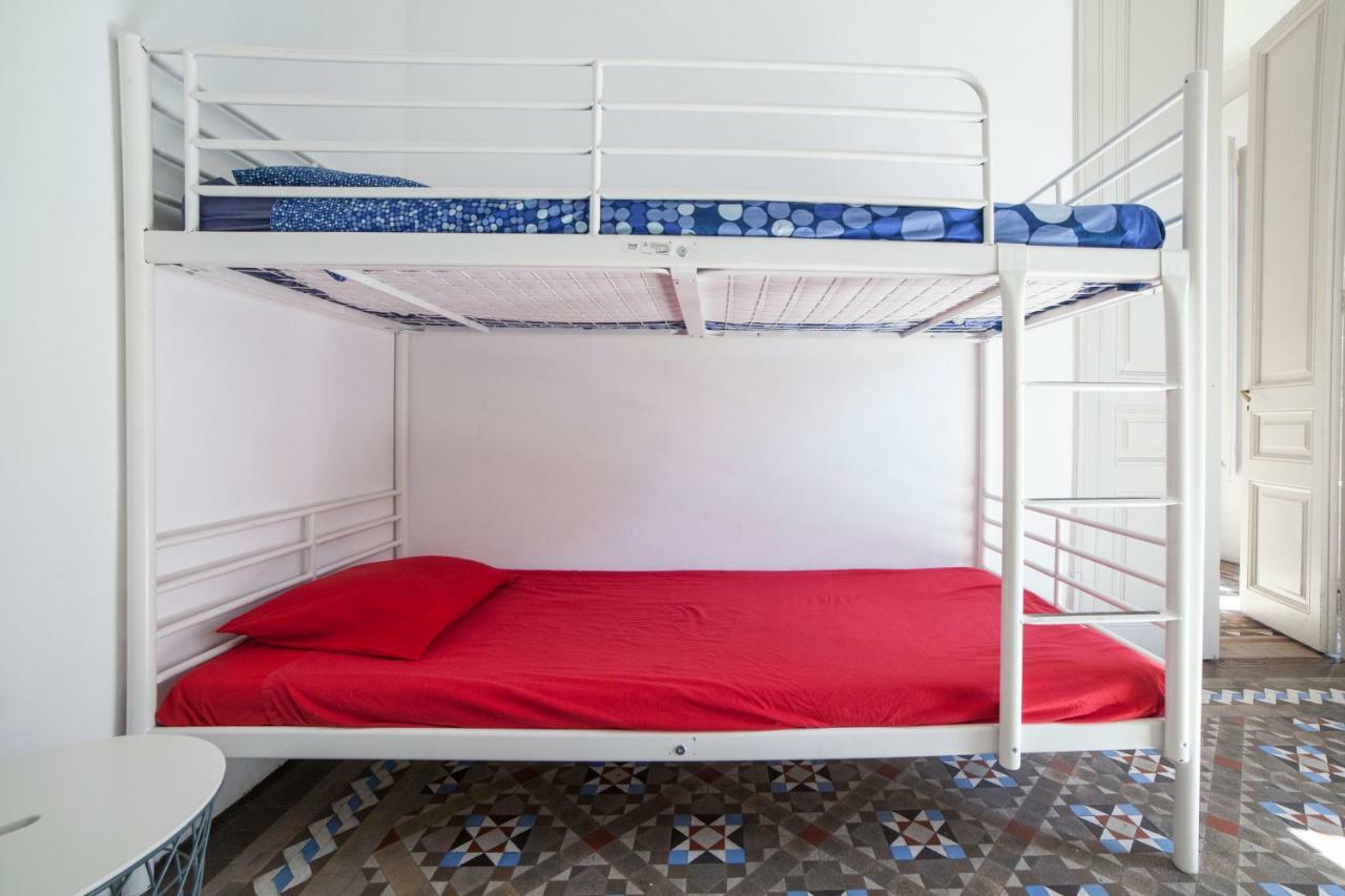 B21-Apartamento Modernista Para Grupos 巴塞罗那 外观 照片
