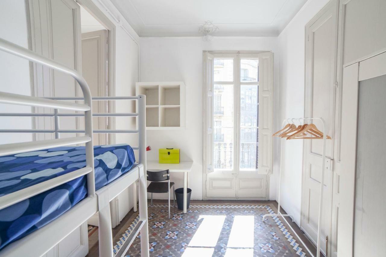 B21-Apartamento Modernista Para Grupos 巴塞罗那 外观 照片