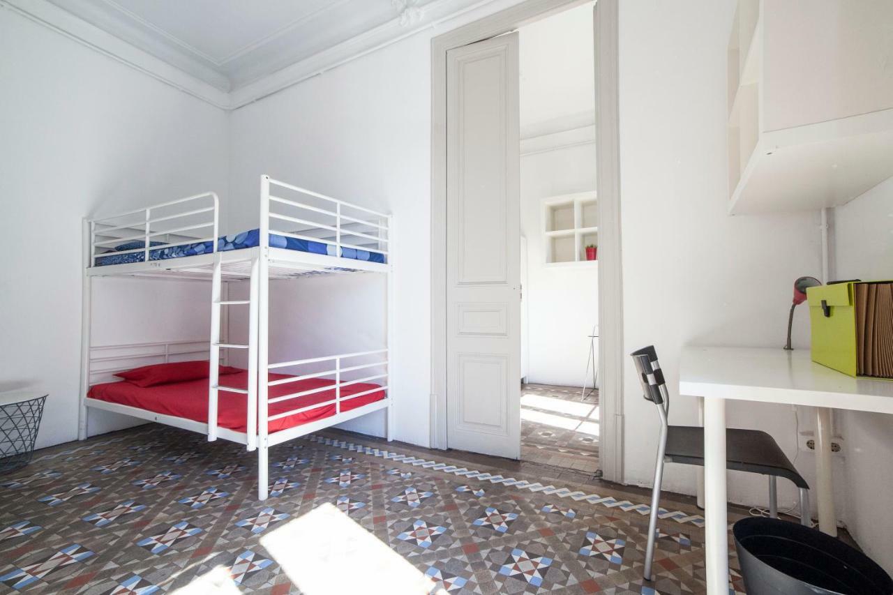 B21-Apartamento Modernista Para Grupos 巴塞罗那 外观 照片